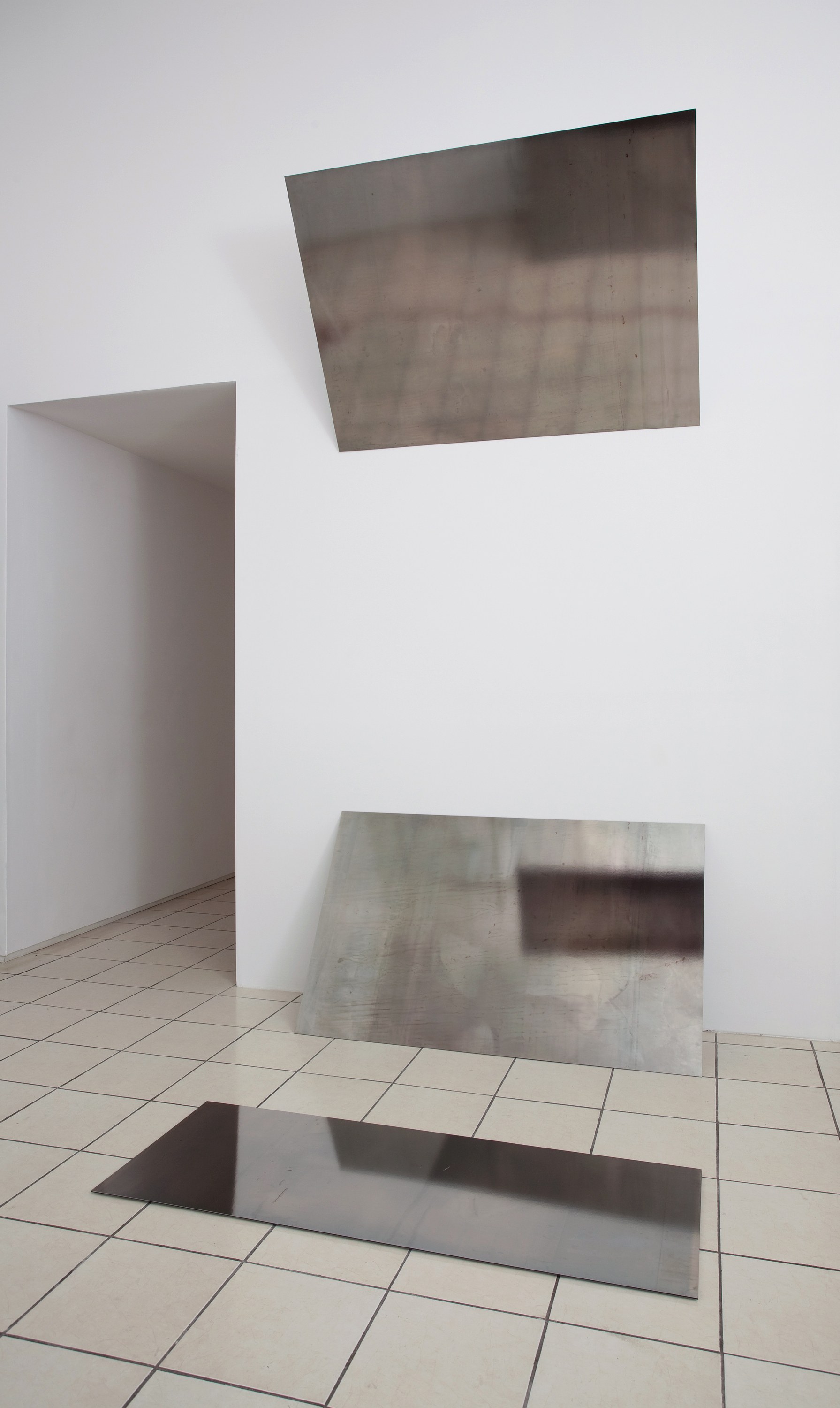 Liz Deschenes, Tilt/Swing at Miguel Abreu, New York (88 Eldridge Street, 36 Orchard Street), photo 3