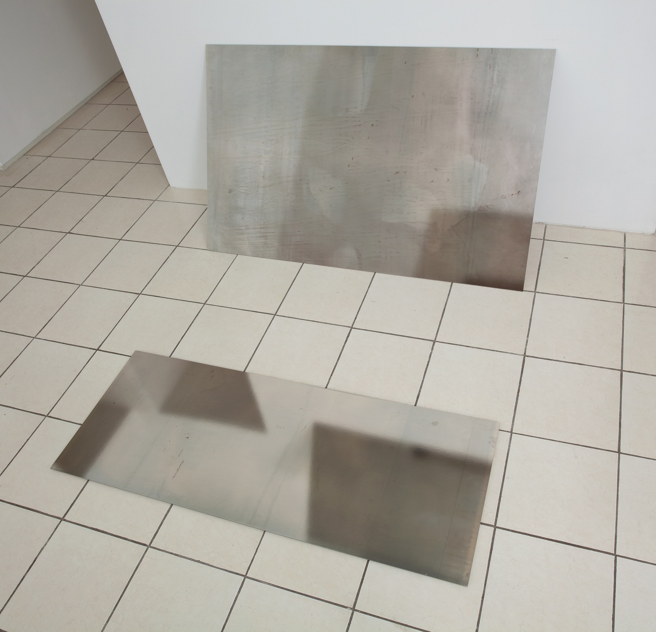 Liz Deschenes, Tilt/Swing at Miguel Abreu, New York (88 Eldridge Street, 36 Orchard Street), photo 2