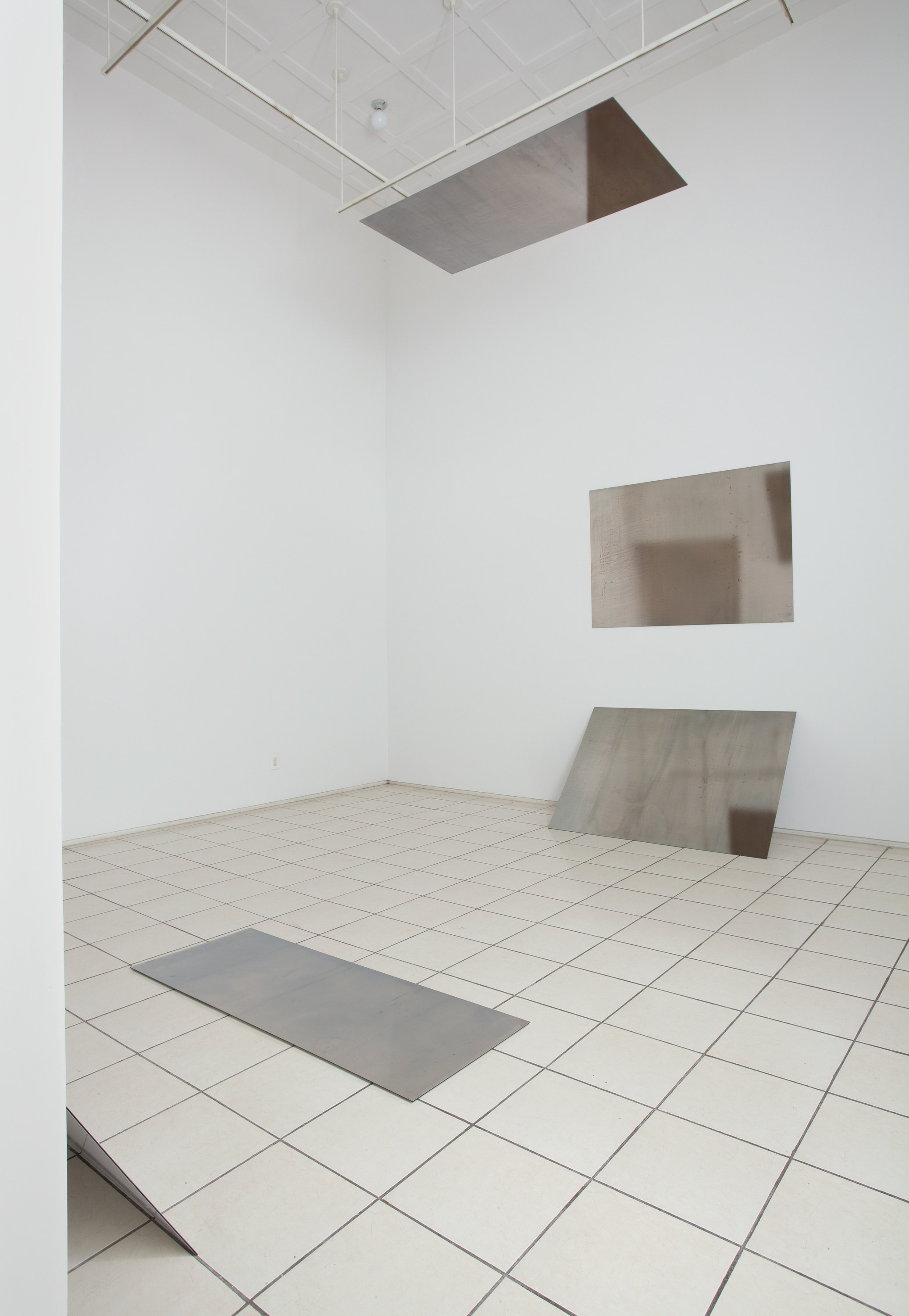 Liz Deschenes, Tilt/Swing at Miguel Abreu, New York (88 Eldridge Street, 36 Orchard Street), photo 11