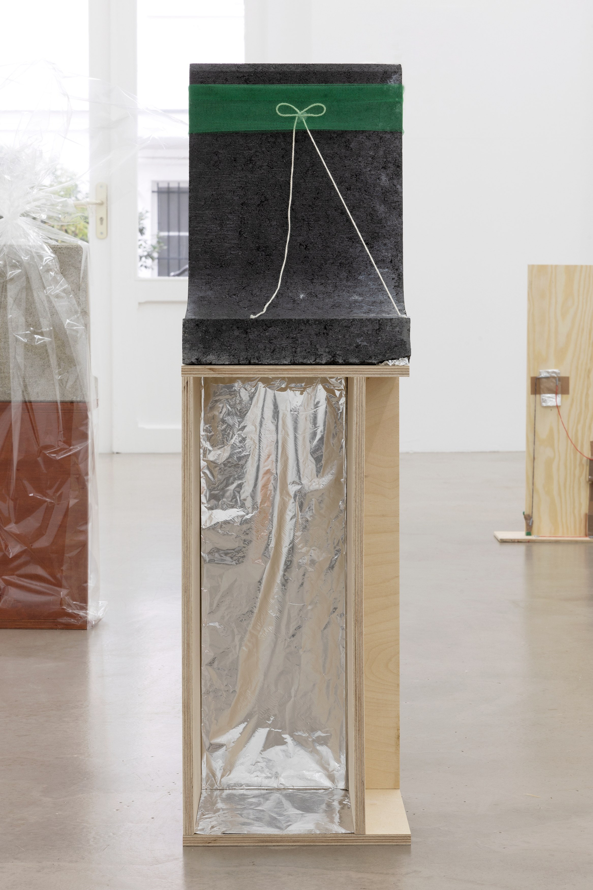 Phung-Tien Phan, is blue at Édouard Montassut, photo 5