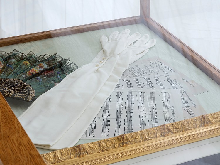 Karen Kilimnik | Contemporary Art Library