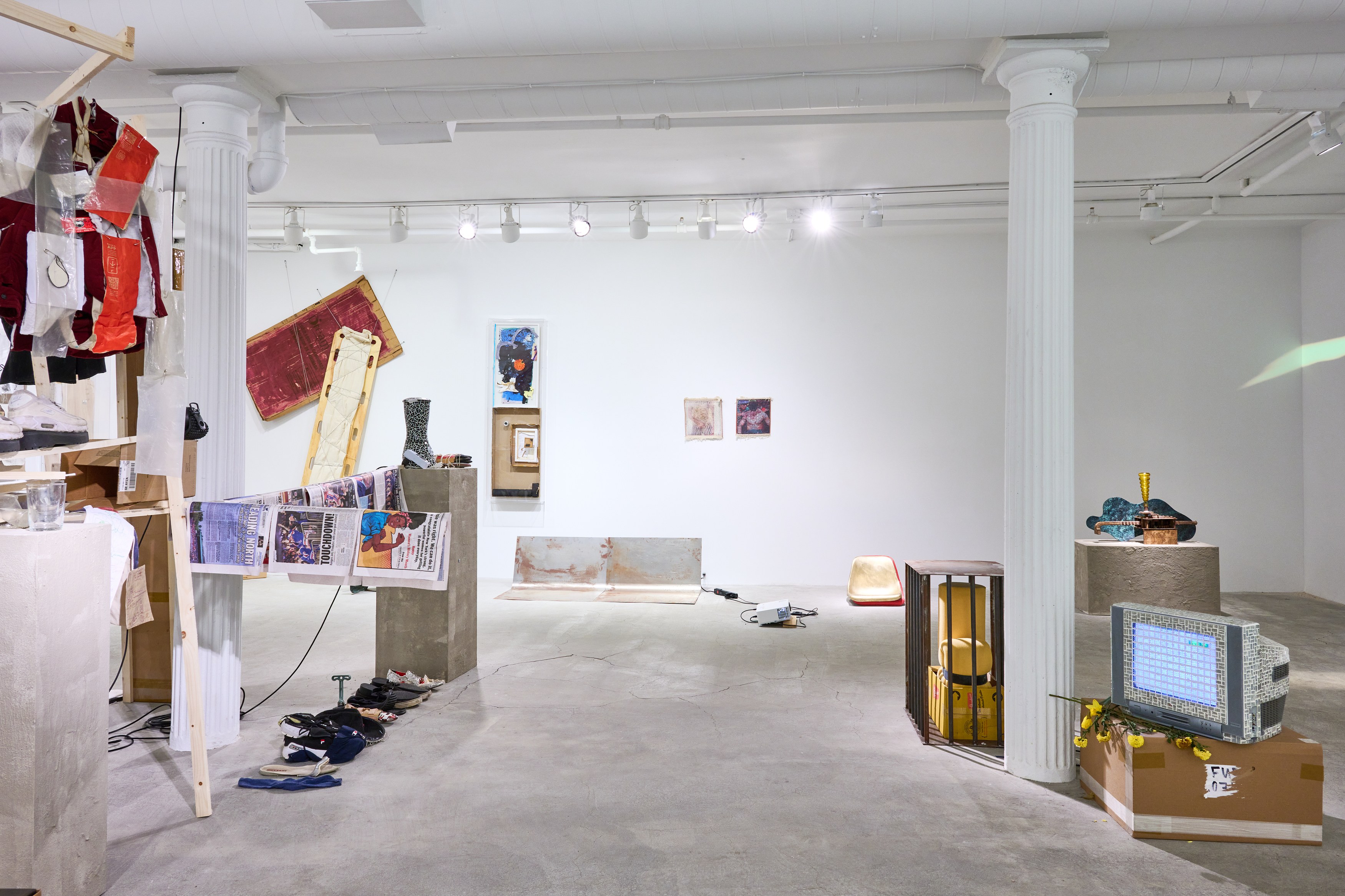 Adriano Costa, MILK OF SLUMS - RUA DOS CACIQUES at Mendes Wood DM, photo 4
