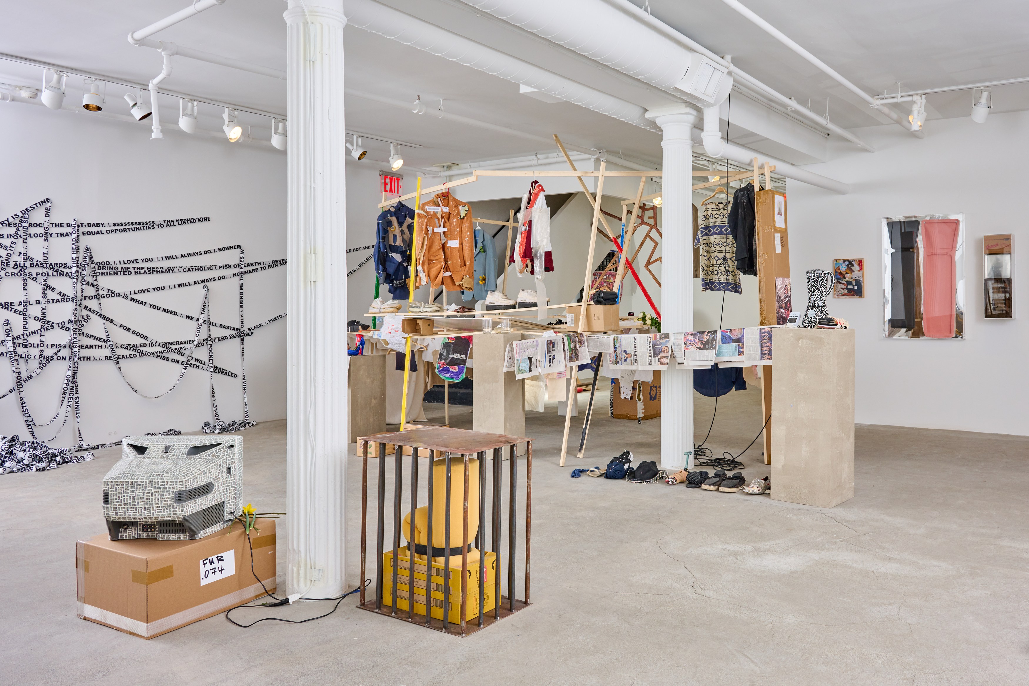 Adriano Costa, MILK OF SLUMS - RUA DOS CACIQUES at Mendes Wood DM, photo 2