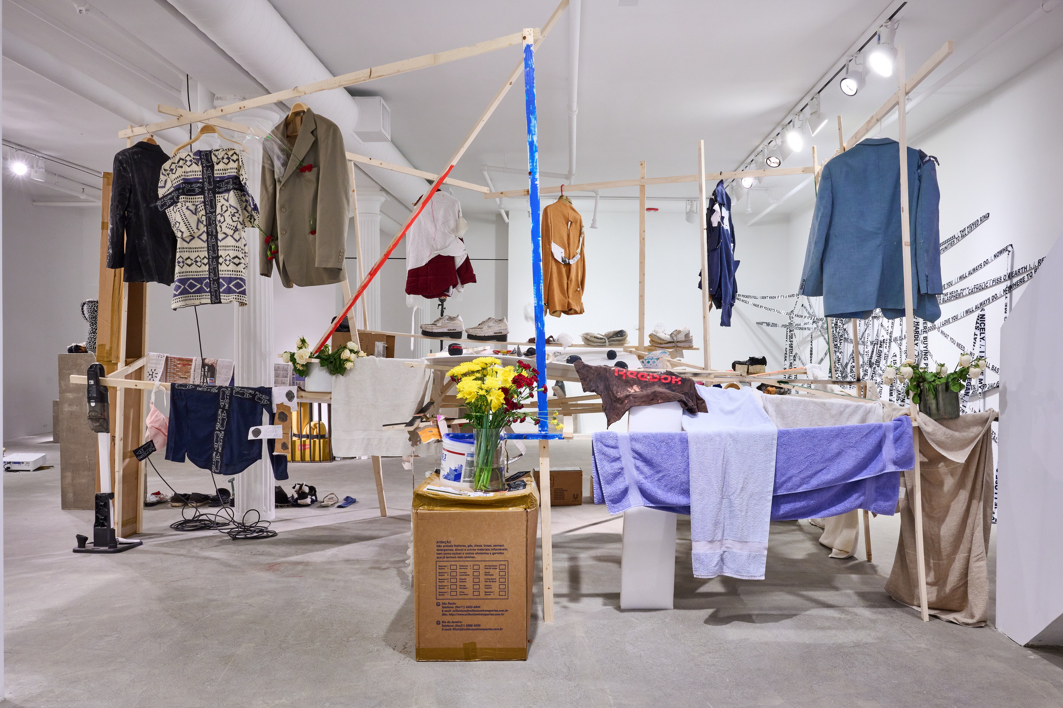Adriano Costa, MILK OF SLUMS - RUA DOS CACIQUES at Mendes Wood DM, photo 8