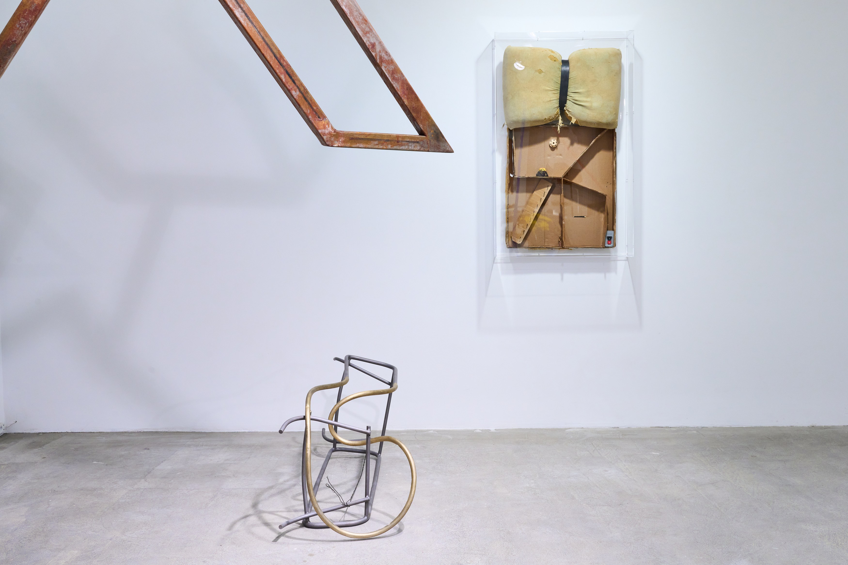 Adriano Costa, MILK OF SLUMS - RUA DOS CACIQUES at Mendes Wood DM, photo 10