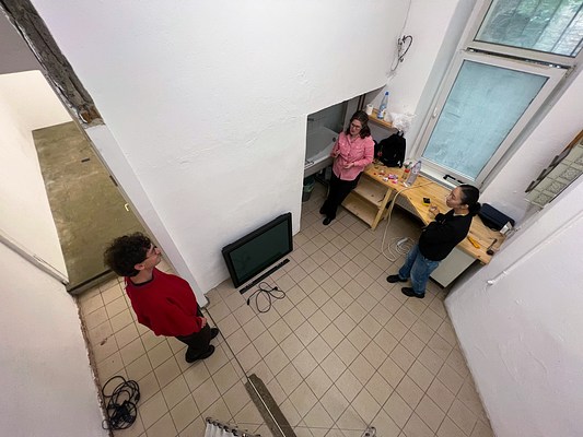 Image 1 of 23
