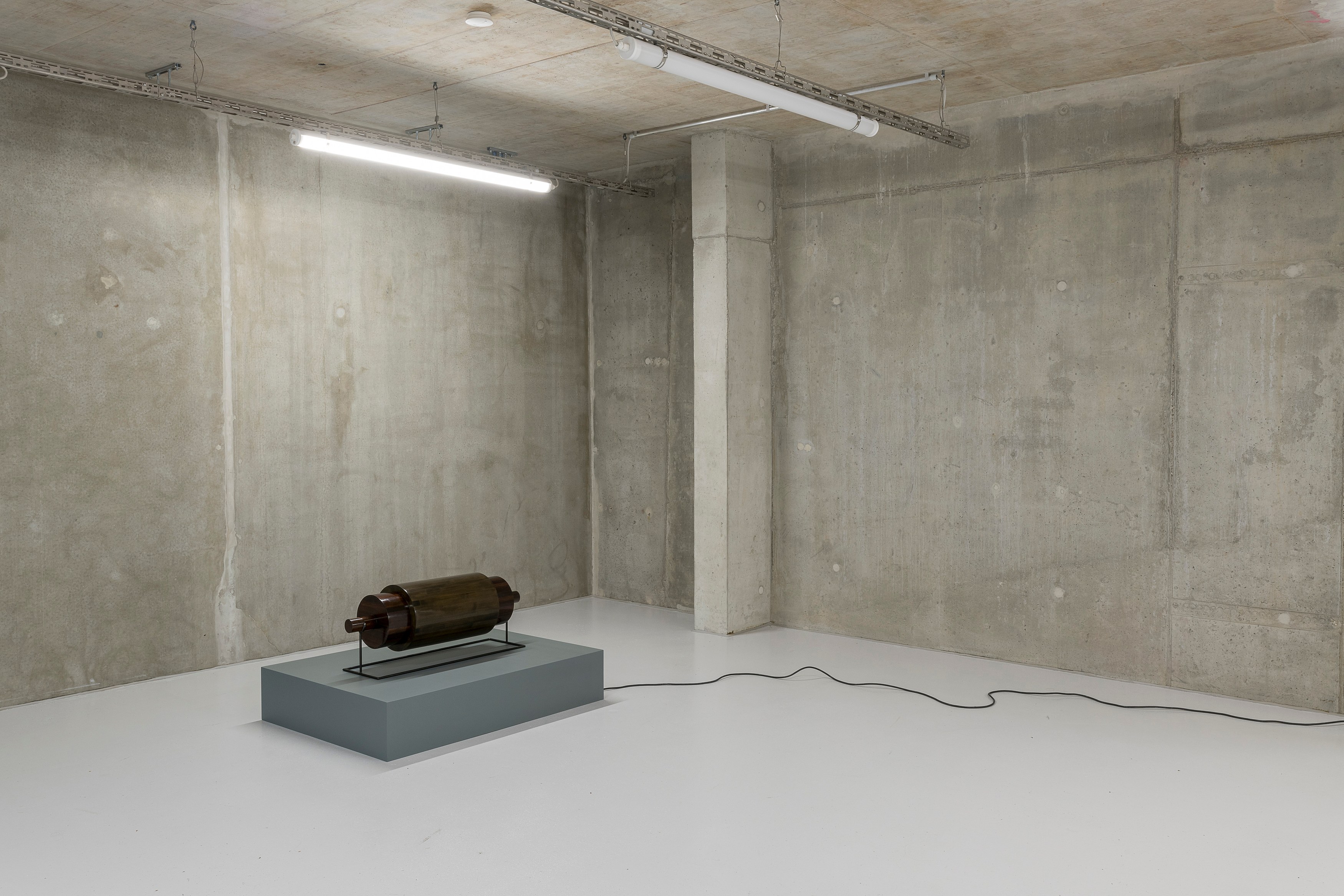 Dora Budor, OLD WORLD at Galerie Molitor, photo 12
