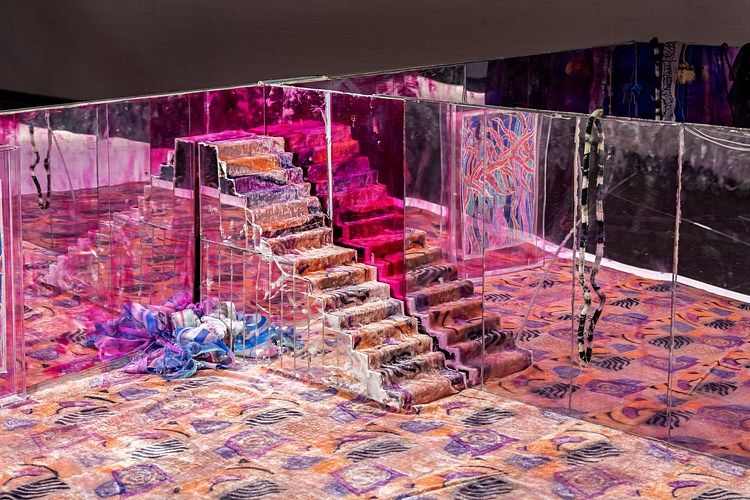 Stefanie Kleefeld Contemporary Art Library