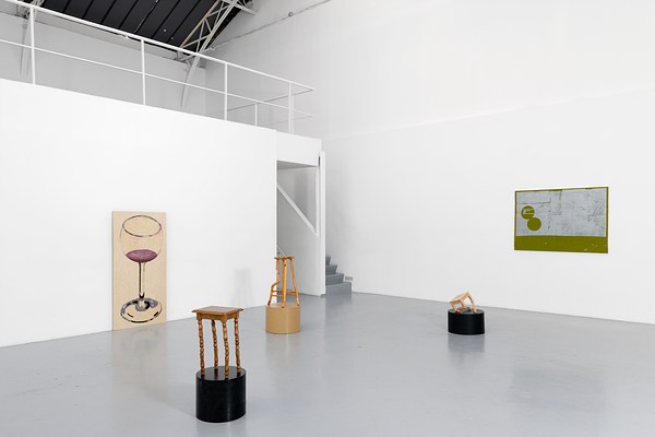 Image 4 of 39