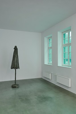 Image 2 of 30
