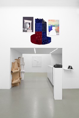 Image 4 of 25