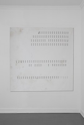 Image 3 of 32