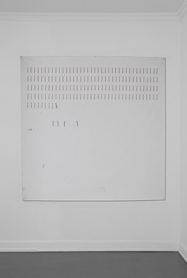 Image 4 of 32