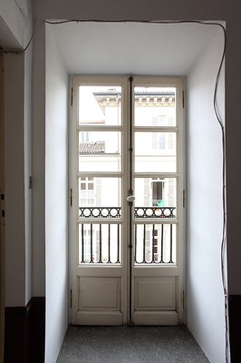 Image 24 of 32