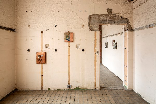Image 20 of 40