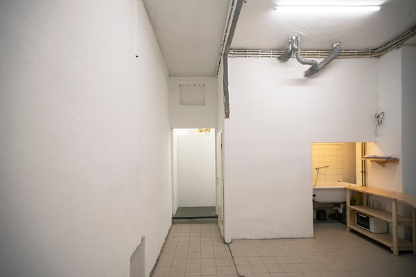 Image 3 of 12