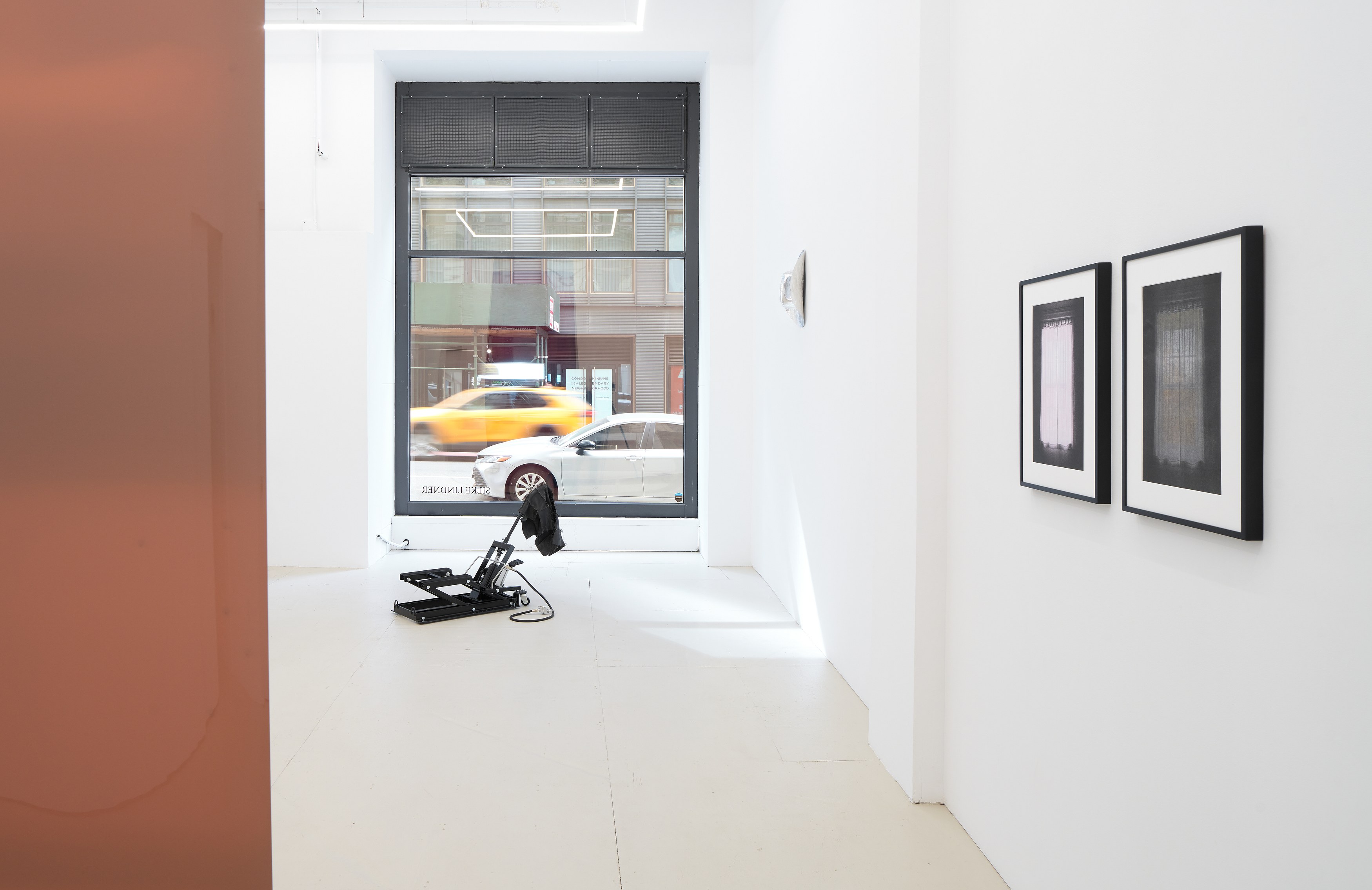 Ideal Shapes of Disappearing, Ideal Shapes of Disappearing at Silke Lindner, photo 5