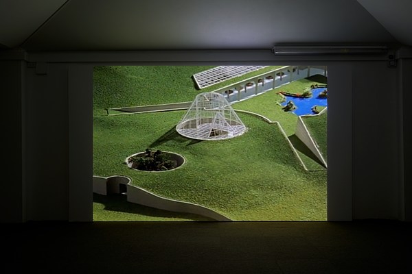 Image 4 of 7