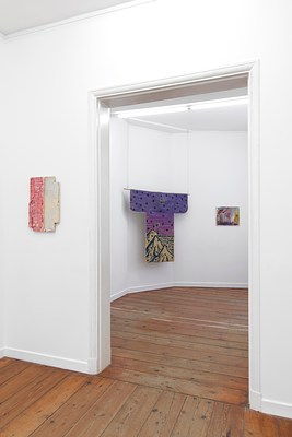 Image 3 of 34