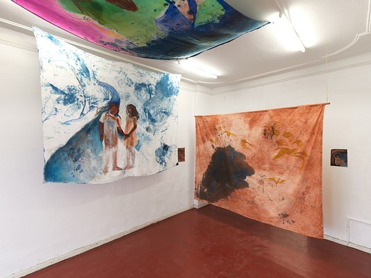 Image 4 of 33