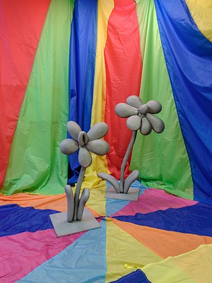 Image 2 of 32