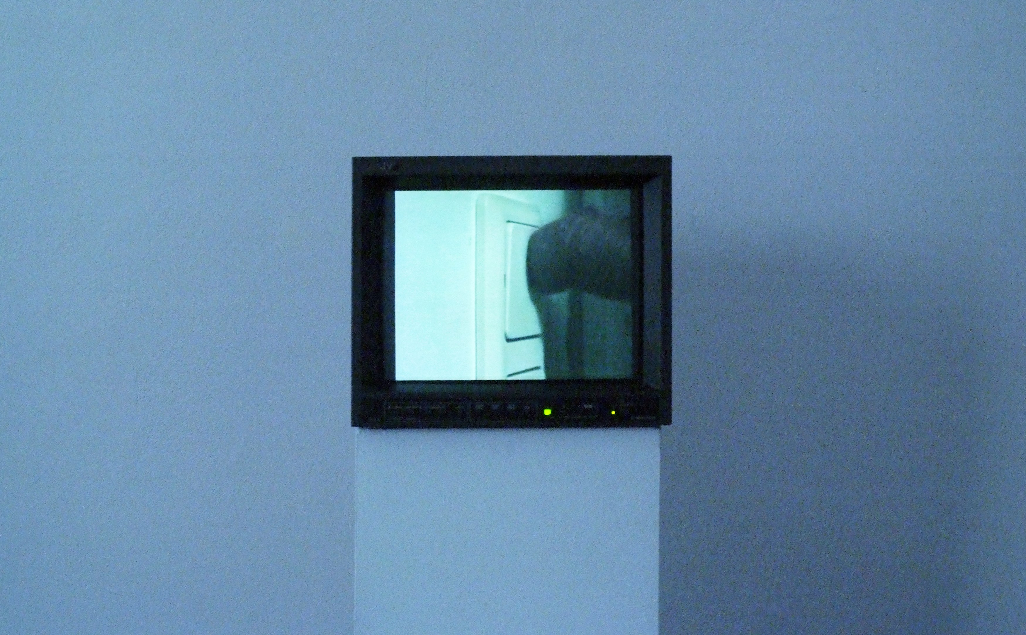 Anna Jermolaewa, 1999 at Meredith Rosen Gallery, photo 4