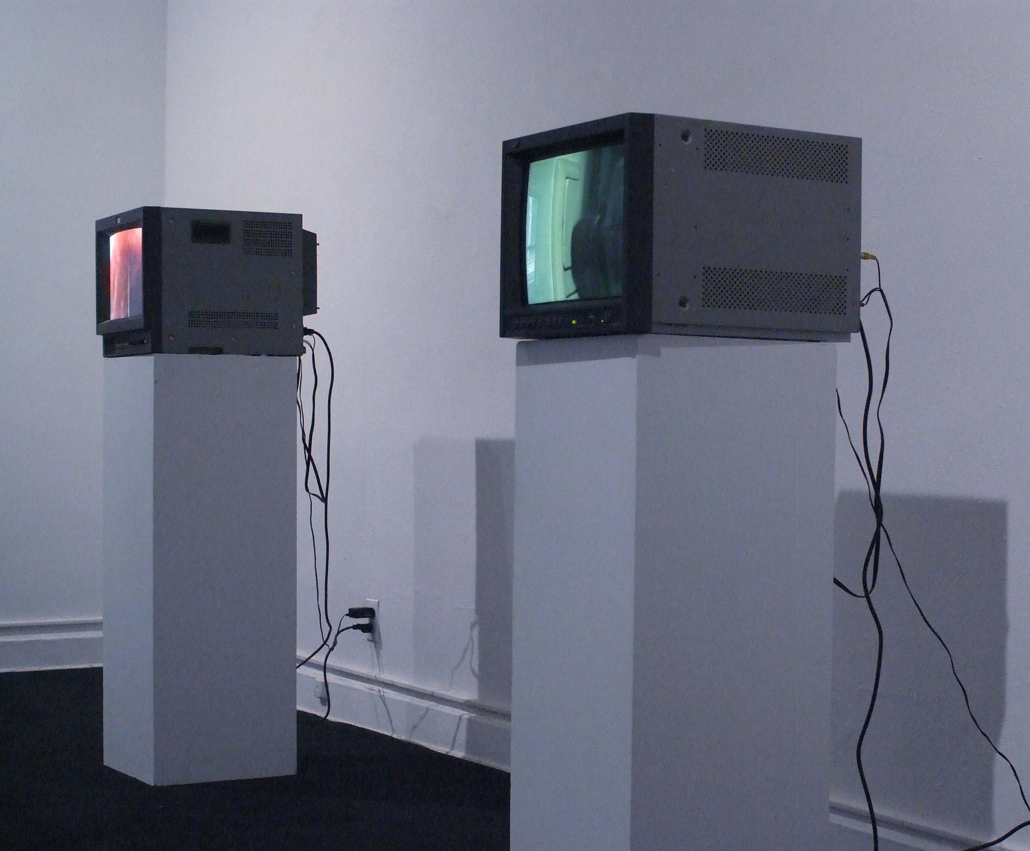 Anna Jermolaewa, 1999 at Meredith Rosen Gallery, photo 6