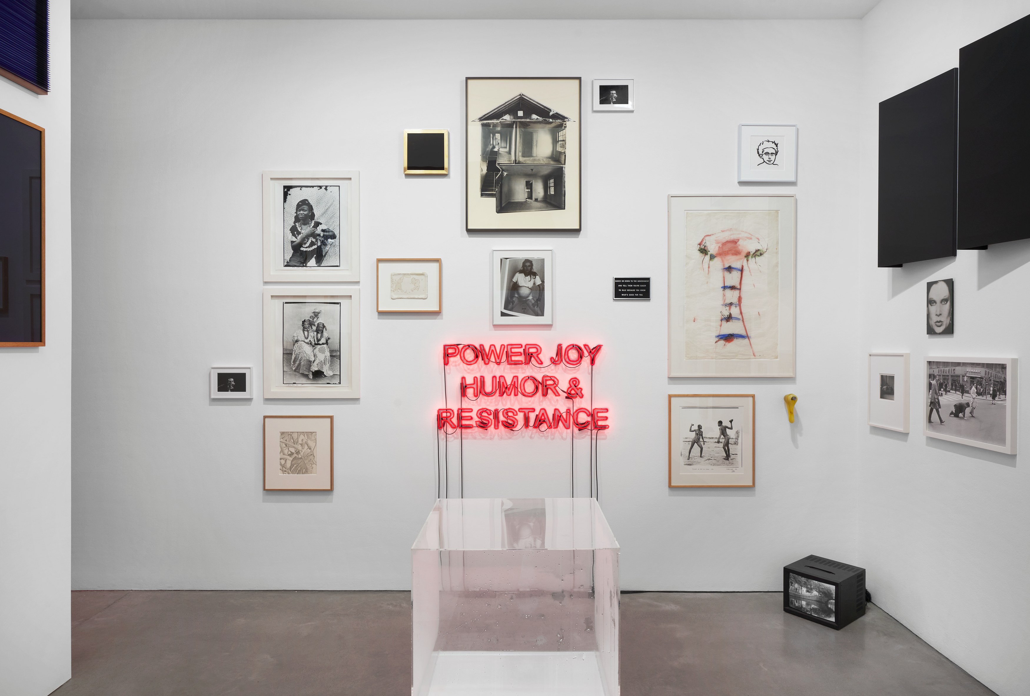 Alfredo Jaar, The Temptation to Exist at Galerie Thomas Schulte, photo 8