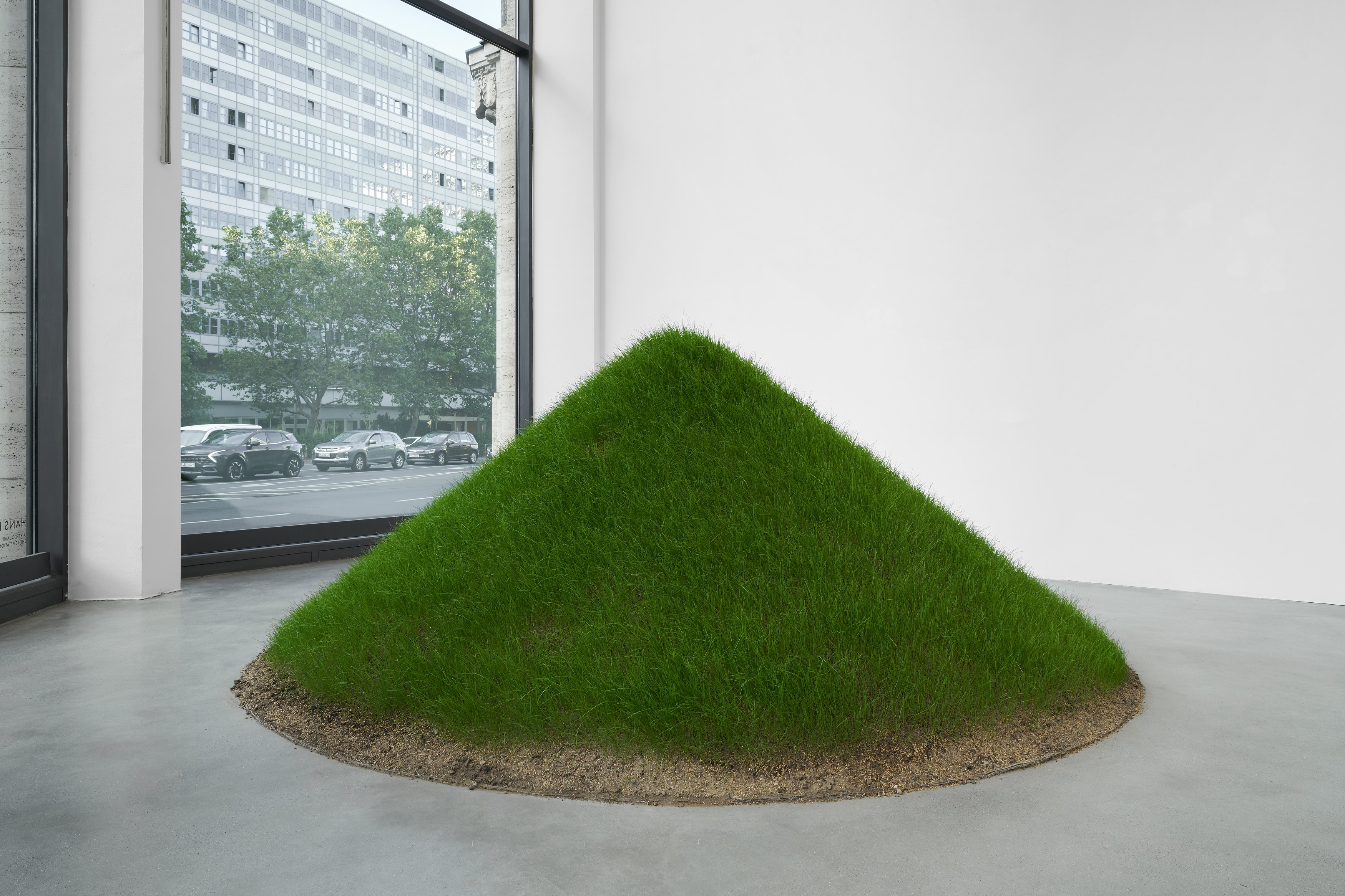 Alfredo Jaar, The Temptation to Exist at Galerie Thomas Schulte, photo 5