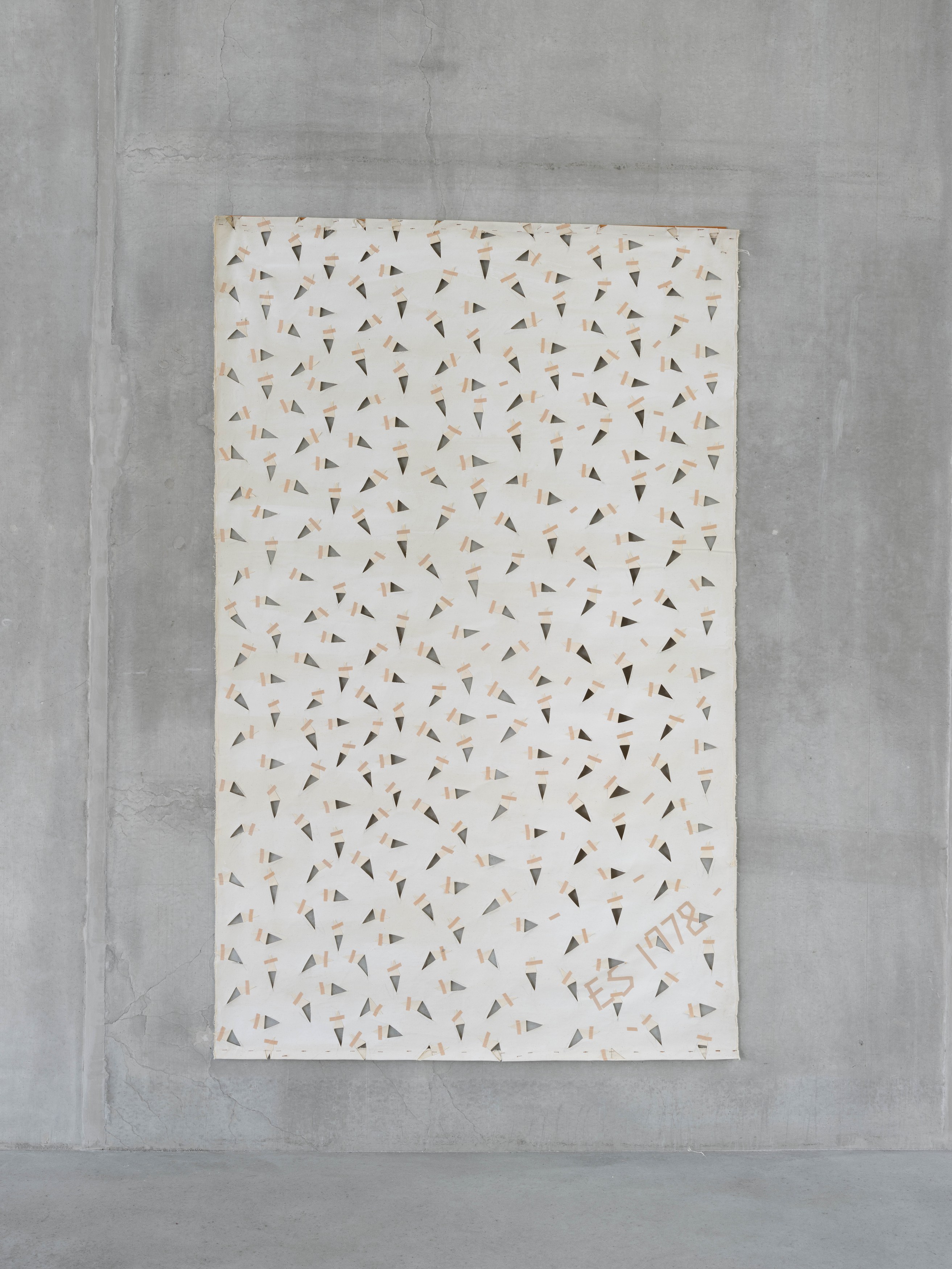 Edita Schubert, Self-Portrait Behind a Perforated Canvas at Galerie Molitor, photo 17