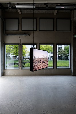 Image 4 of 9