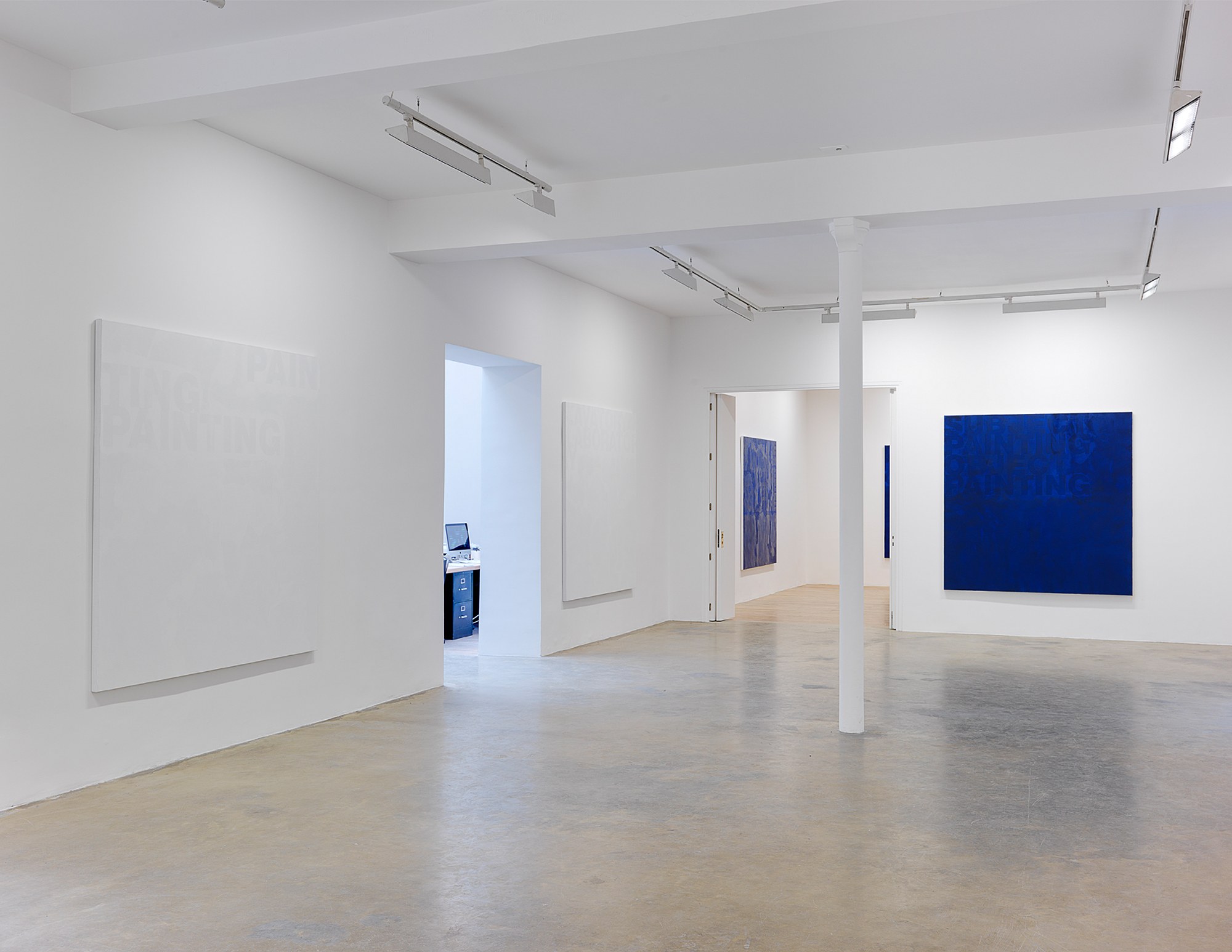 Heimo Zobernig, Untitled at Galerie Chantal Crousel, photo 3