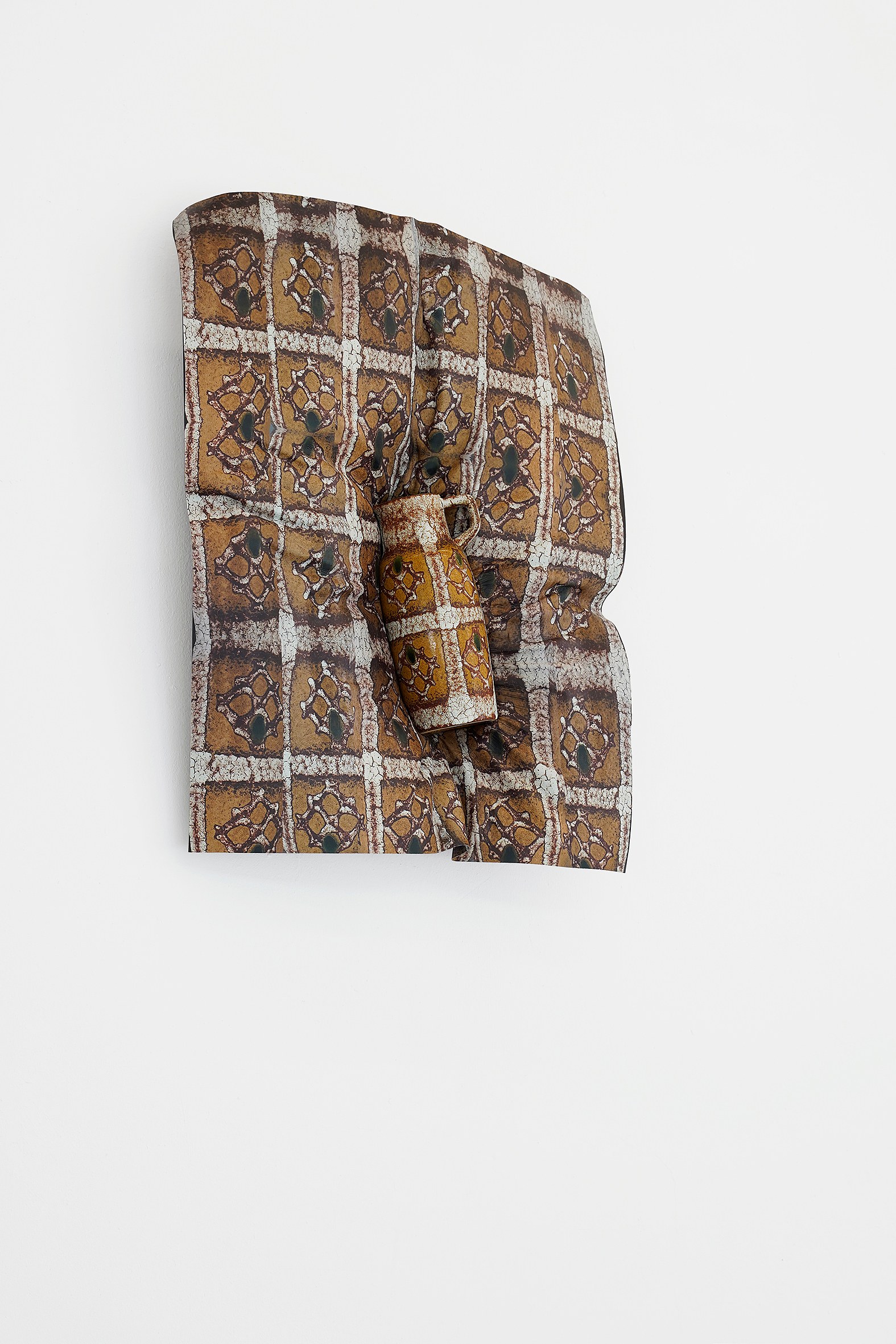 Mika Schwarz, A Knight’s Willing Suspension of Disbelief at Scherben, photo 6