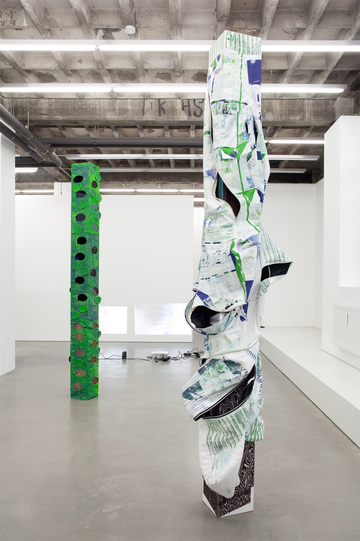 Tobias Madison, Untitled at Sammlung Haubrok and Paris Bar, Berlin, photo 5