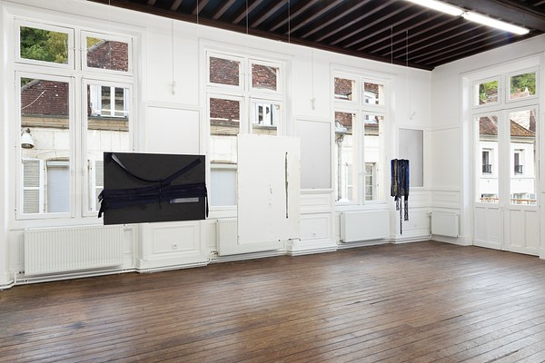 Image 19 of 27