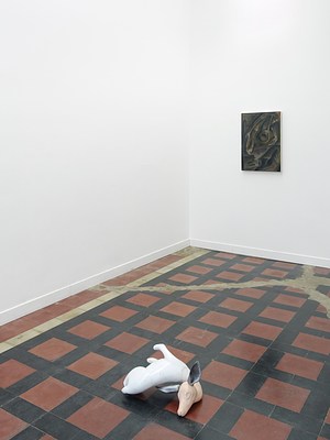 Image 3 of 32