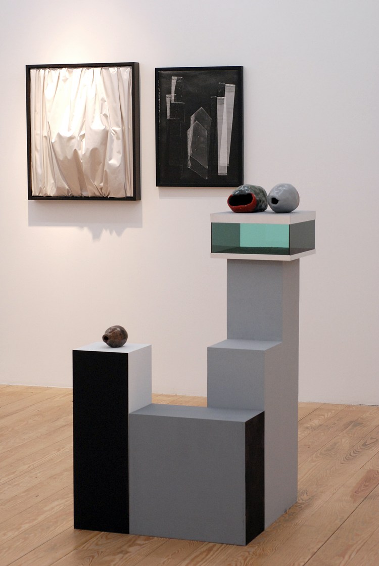 Simone Gilges at Foxy Production, New York Contemporary Art Library