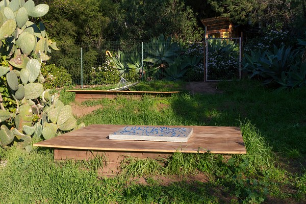 Image 2 of 7