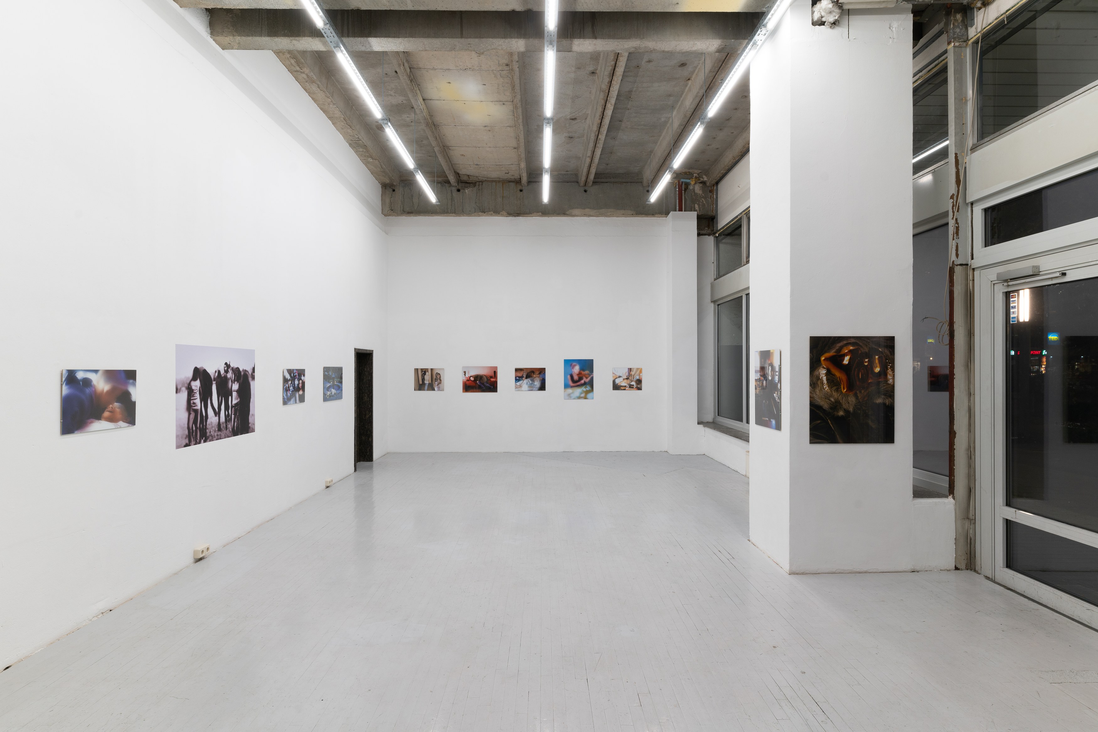 Jasia Rabiej, Nighttime Time at Scherben, photo 3