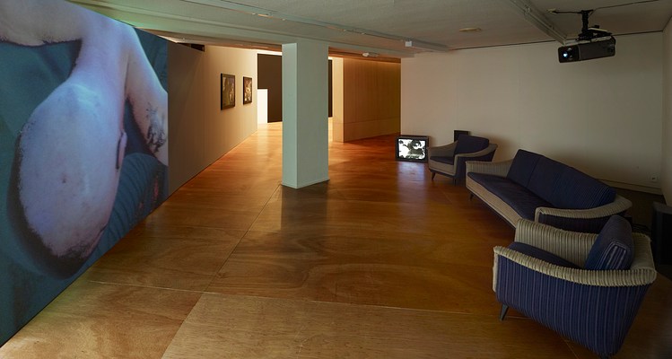 Image 3 of 28