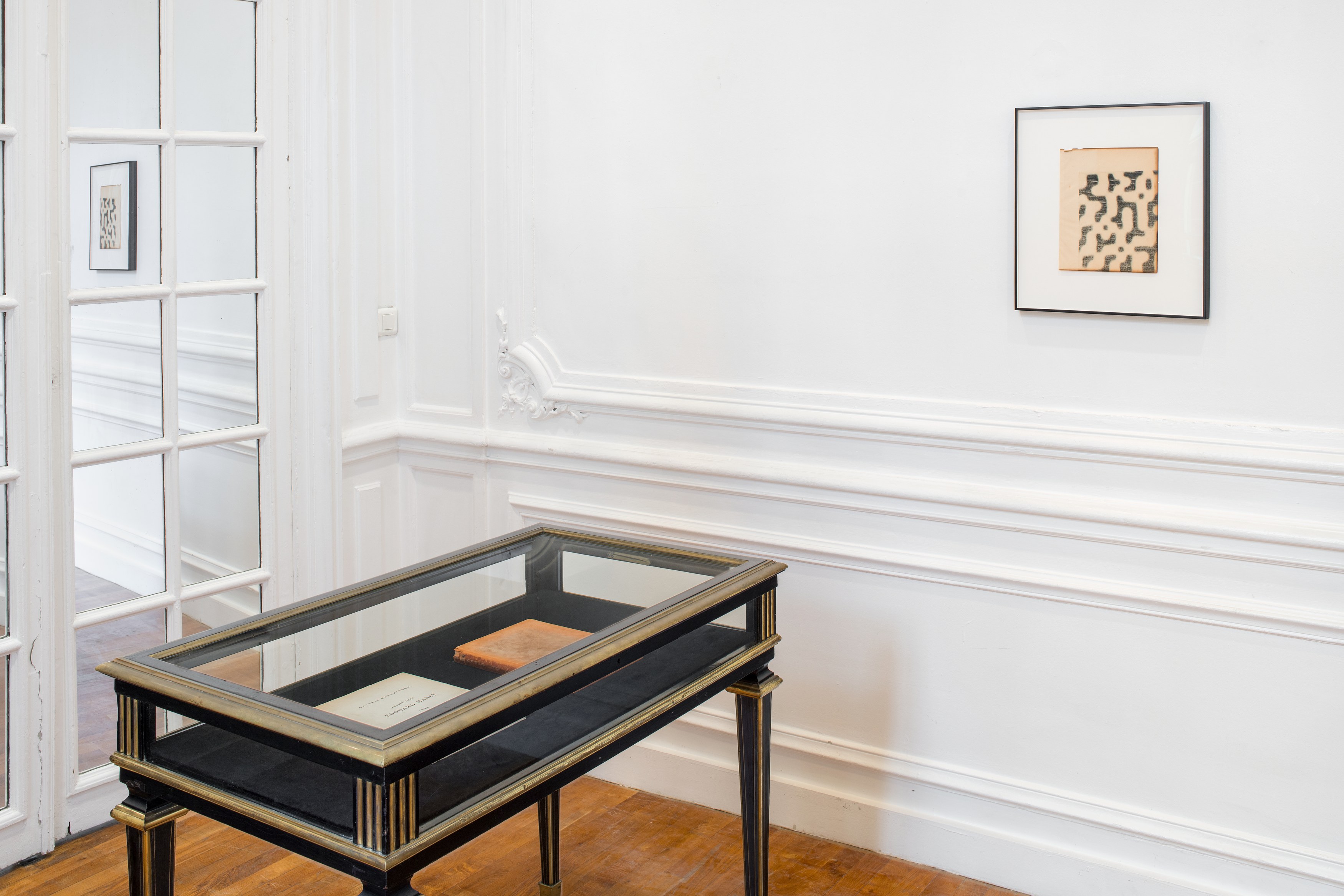 Wade Guyton, Galerie Matthiesen, Ausstellung, Edouard Manet, 1928, 6. Februar bis 18. März, Vol. II at Galerie Chantal Crousel, photo 6