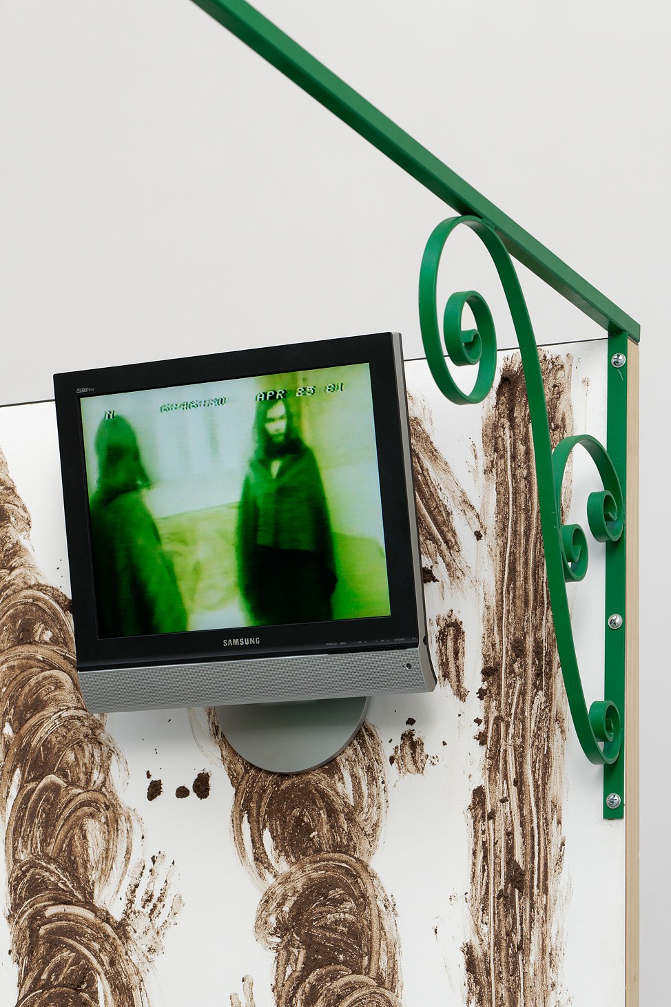 Gina Fischli, Mike Kelley, Untitled at La Cuisine, photo 16