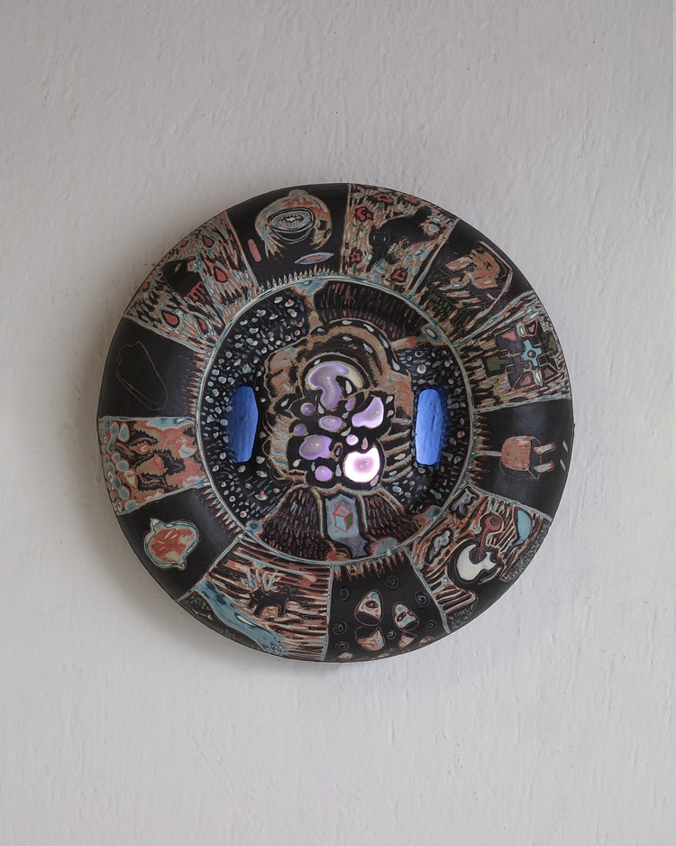 Emilio Gómez Ruíz Contemporary Art Library