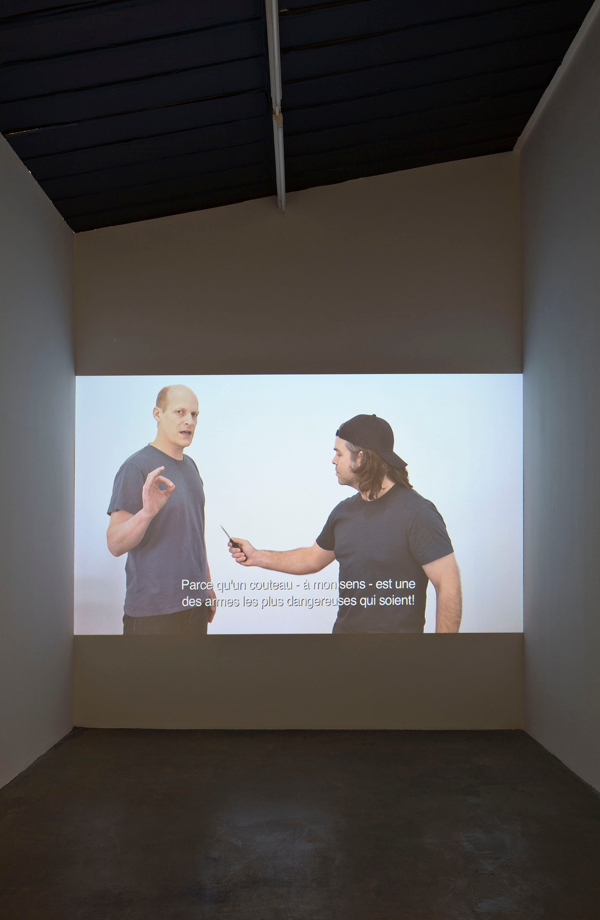 Claire Fontaine, Equivalences et Généralités at Galerie Chantal Crousel, photo 9
