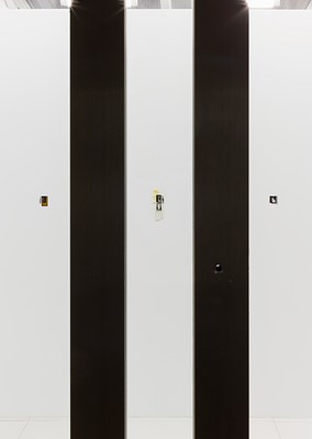Image 2 of 28