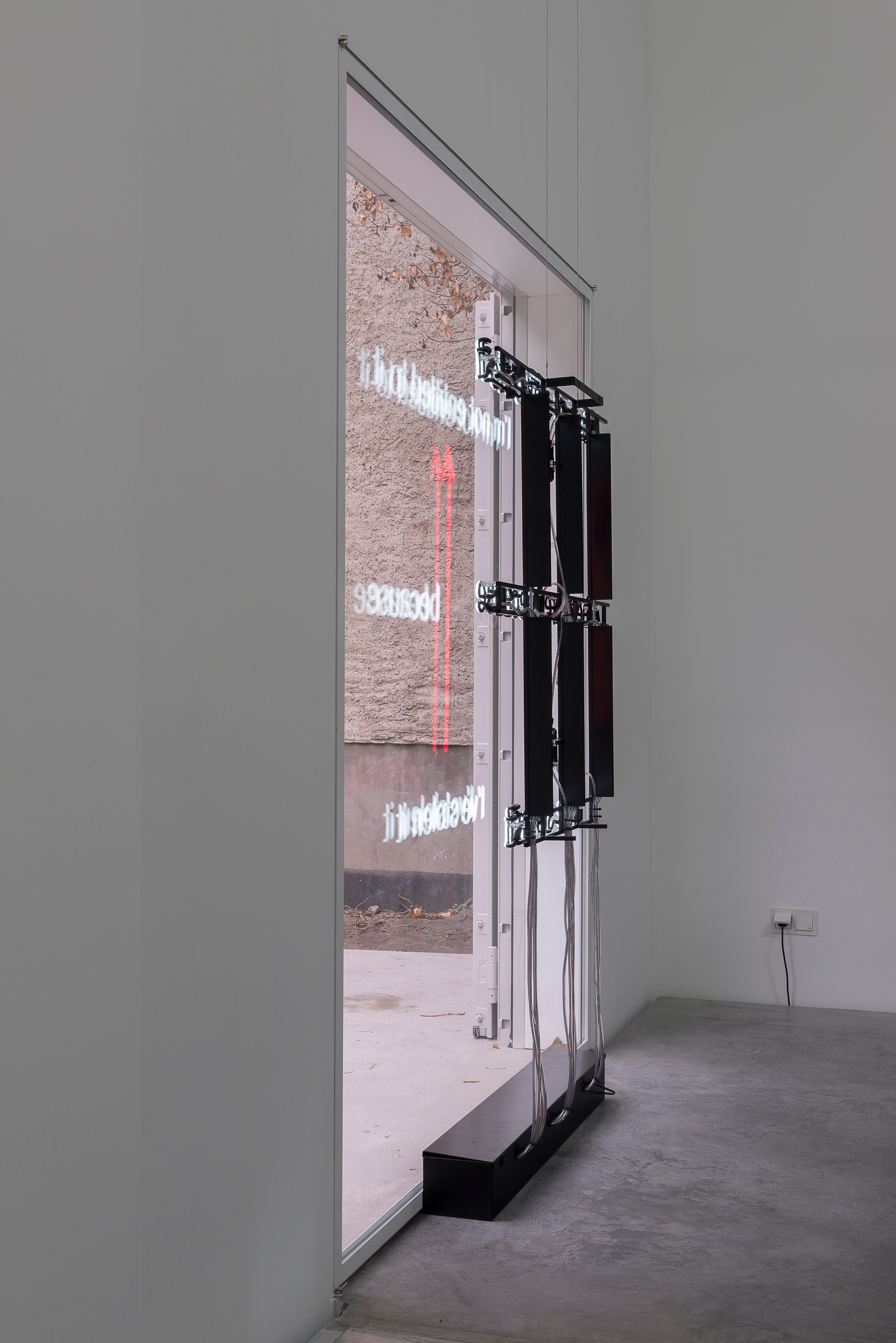 Claire Fontaine, Andreas Slominski, Philippe Thomas, Fighting Gravity at MD 72, photo 6