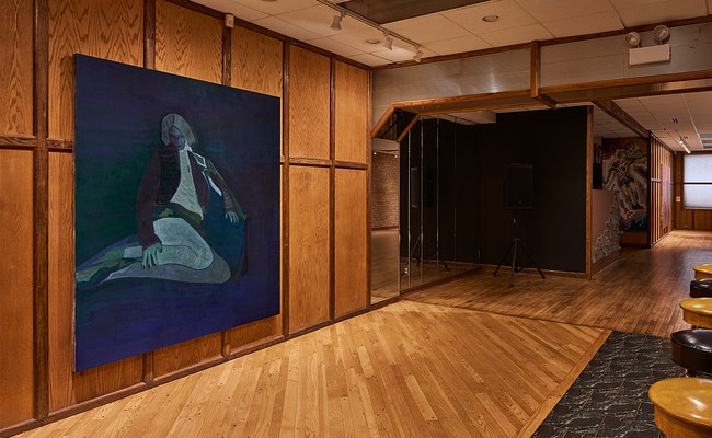 Image 2 of 10