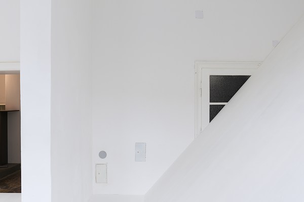 Image 4 of 15