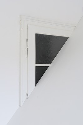 Image 5 of 15