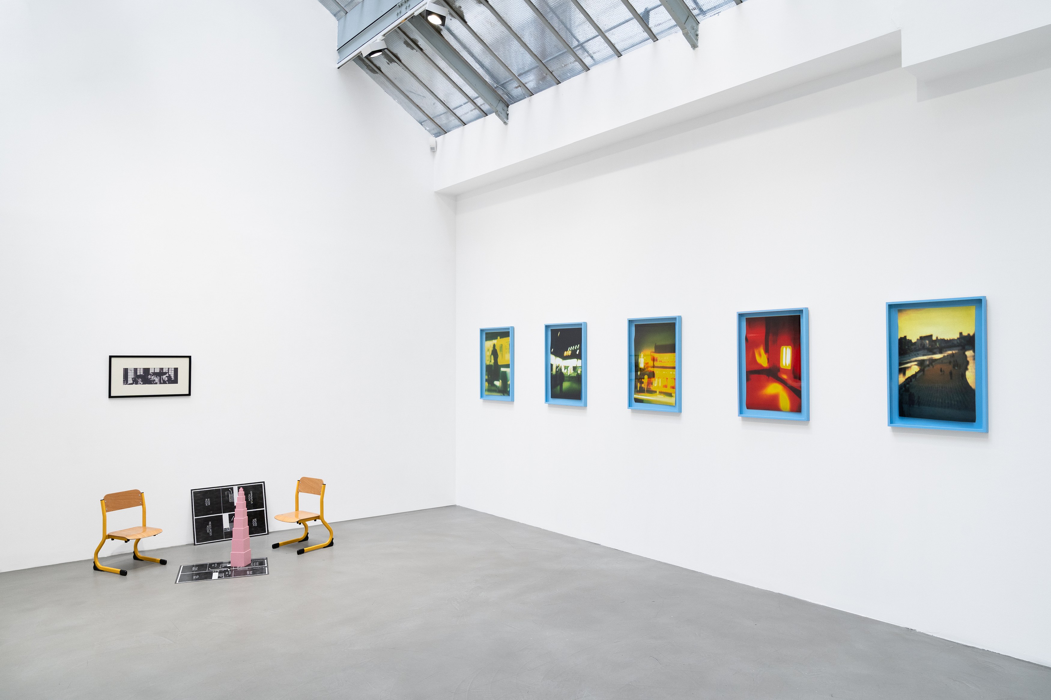 Dominique Gonzalez-Foerster, Nos années 70 (chambre) at Galerie Chantal Crousel, photo 4